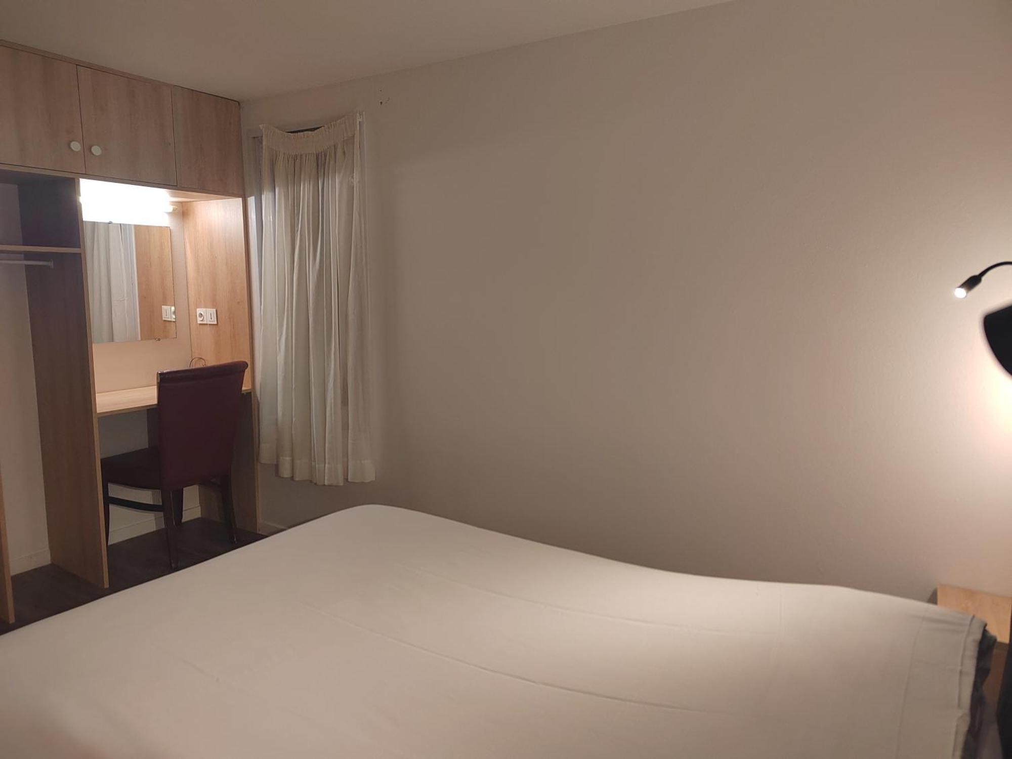 Fasthotel Paris Ouest Bouafle Buitenkant foto