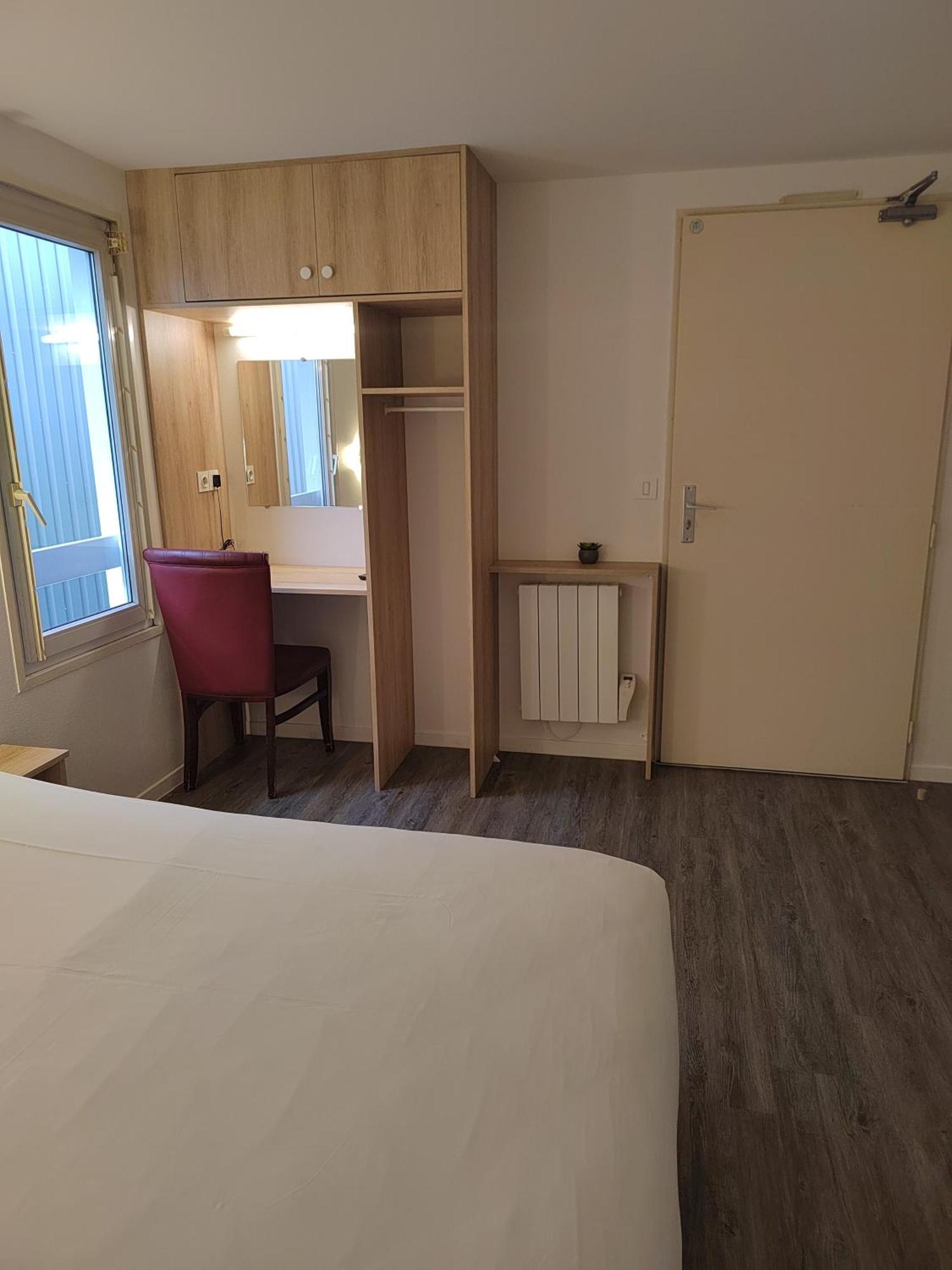 Fasthotel Paris Ouest Bouafle Buitenkant foto